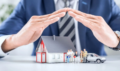 КАПИТАЛ LIFE на конференции InsurSelling-2025 награждена за лидерство на рынке страхования жизни по сборам через агентский канал продаж